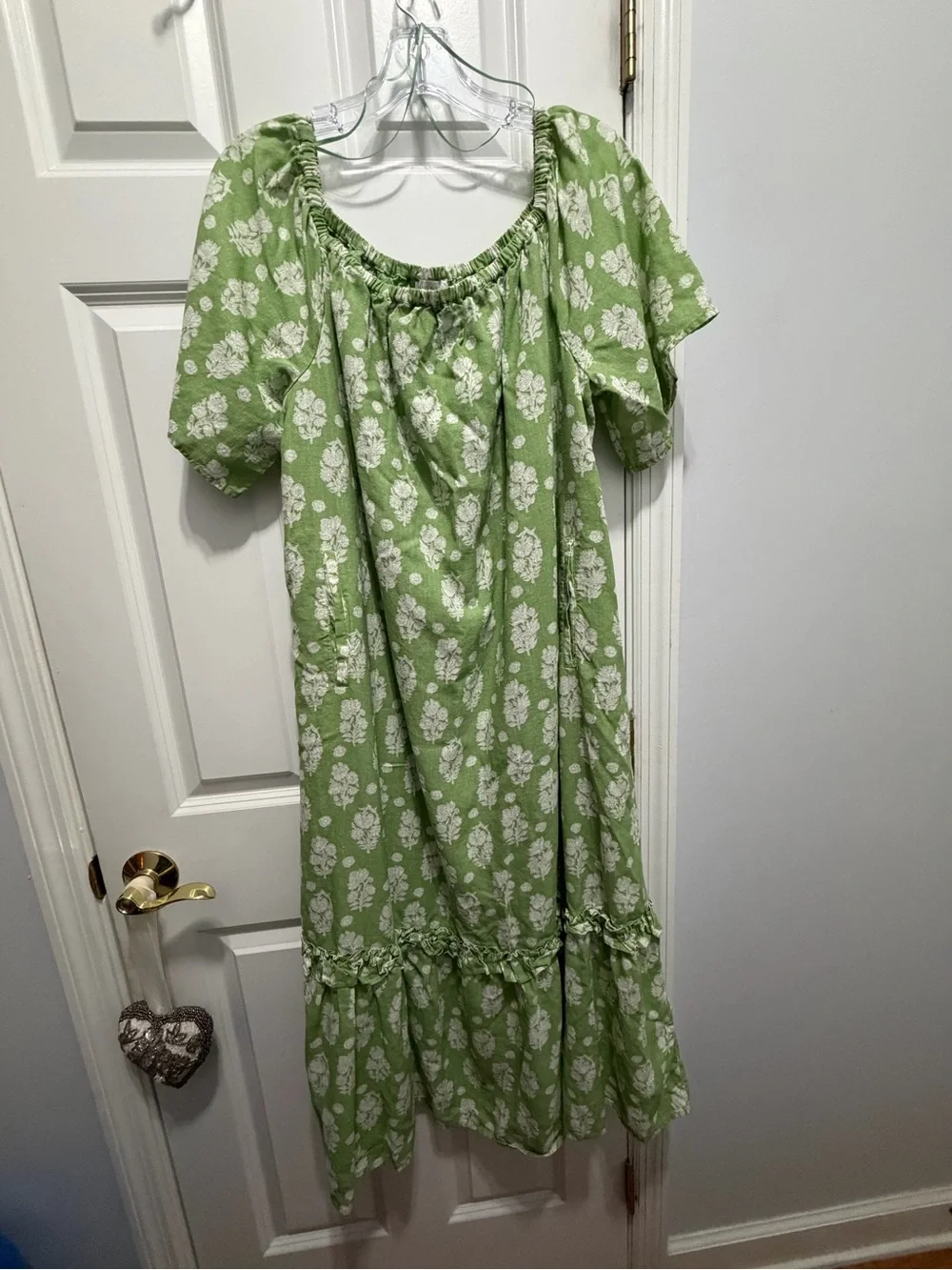 crown & ivy Light Green Floral dress - Picture 3 of 5